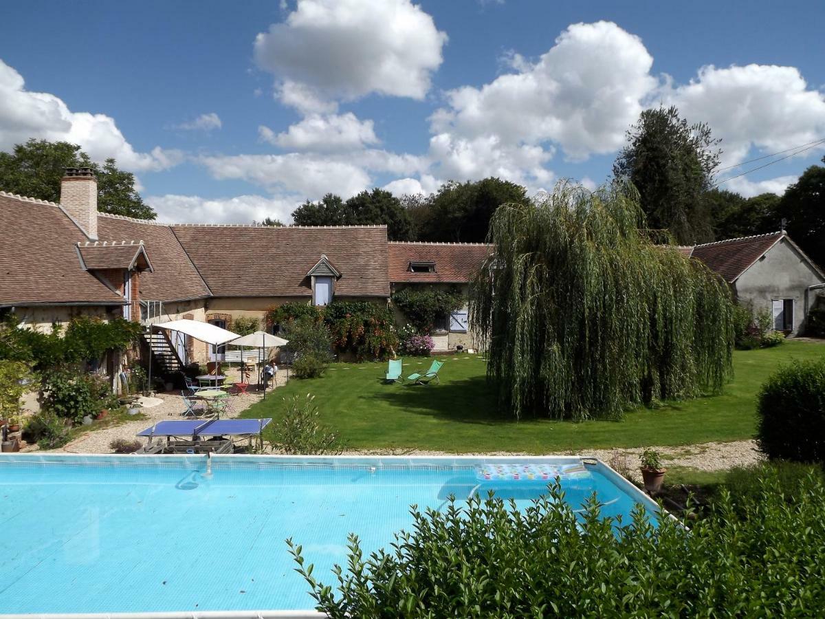 Les Anniquins Villa Ivoy-le-Pré Exterior photo